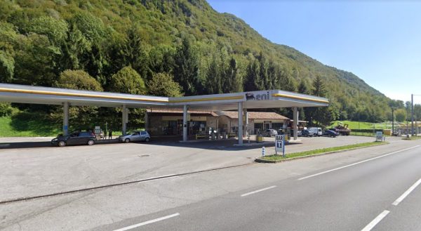 Benzinaio Ponte Costone incidente Casnigo