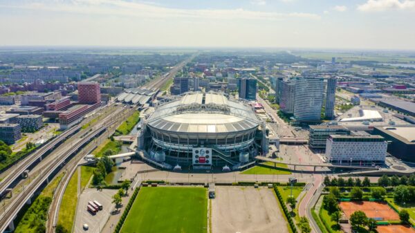 johan-cruijff-arena-aerea-hd